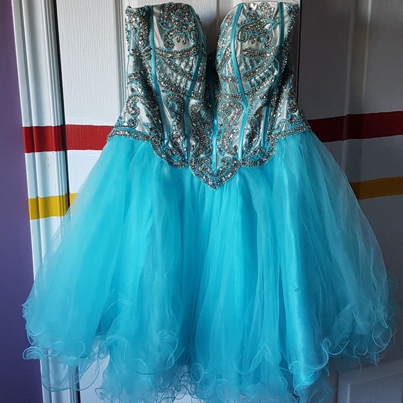 Graduation Dress - Picture 2 of 4